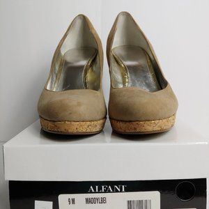 ALFANI MADDYLBEI Suede and Cork Pumps
